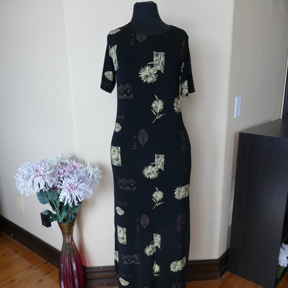 Es.Se Floral Black Maxi Dress- Size M
